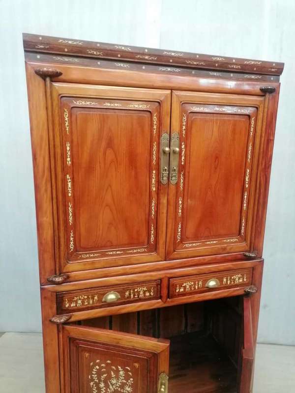 19th Century Chines cabinet with bone inlay