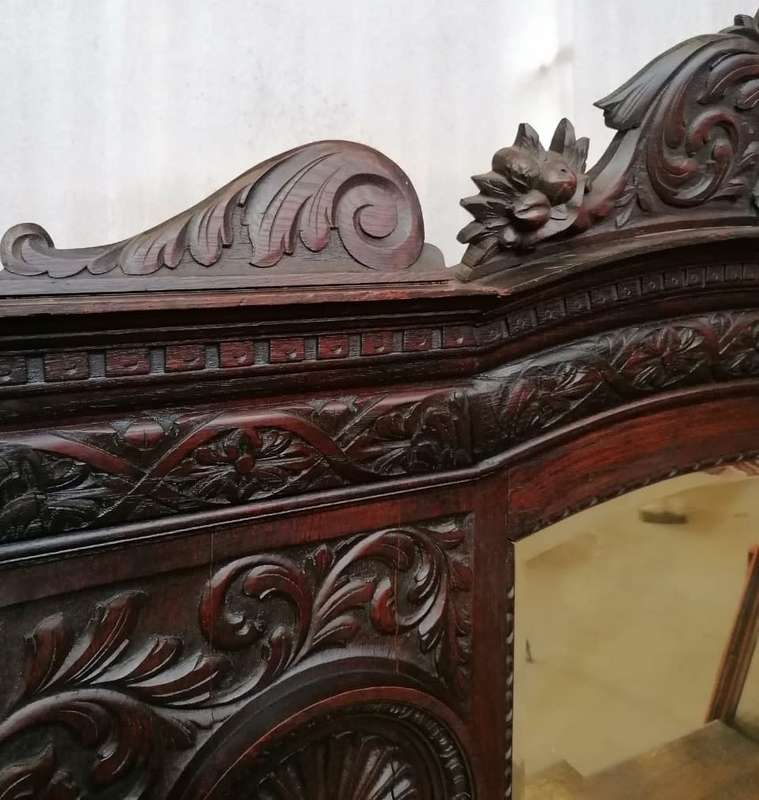 Beautiful Oak Jacobean carved Sideboard