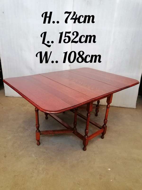 Large Oak Gate Leg Table