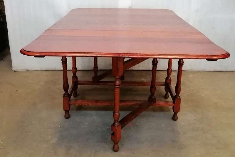 Large Oak Gate Leg Table