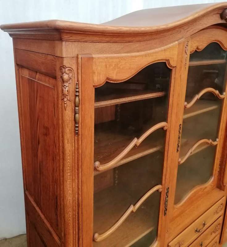Louis XV Style Oak bookcase/display cabinet