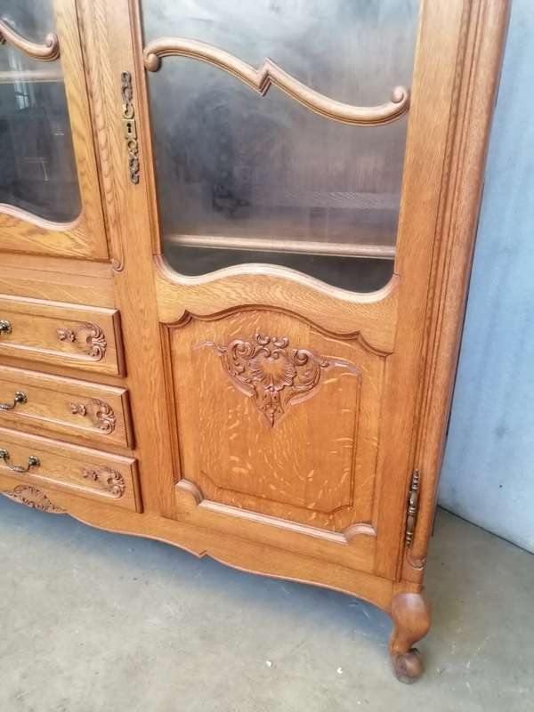 Louis XV Style Oak bookcase/display cabinet