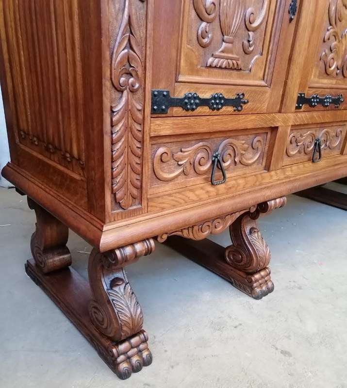 Solid Oak Spanish Renaissance carved Side Board