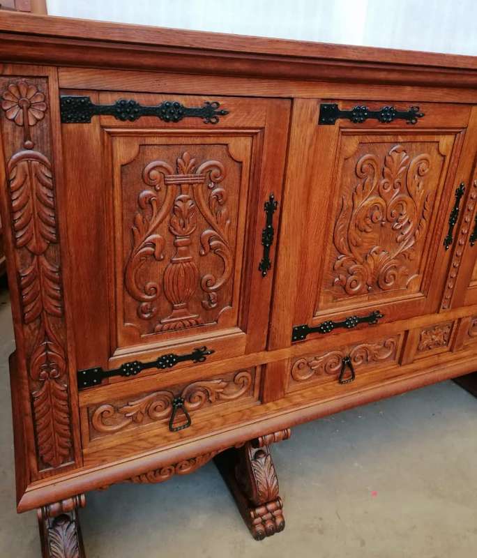 Solid Oak Spanish Renaissance carved Side Board