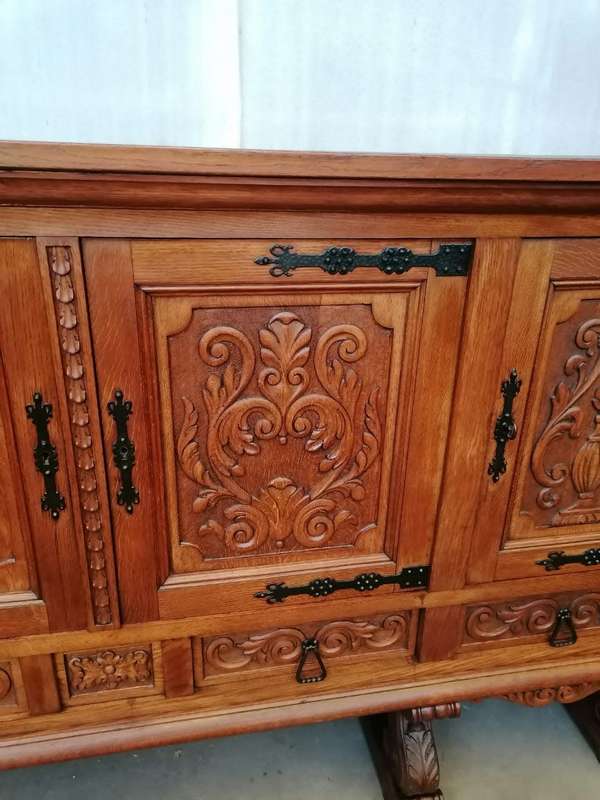 Solid Oak Spanish Renaissance carved Side Board