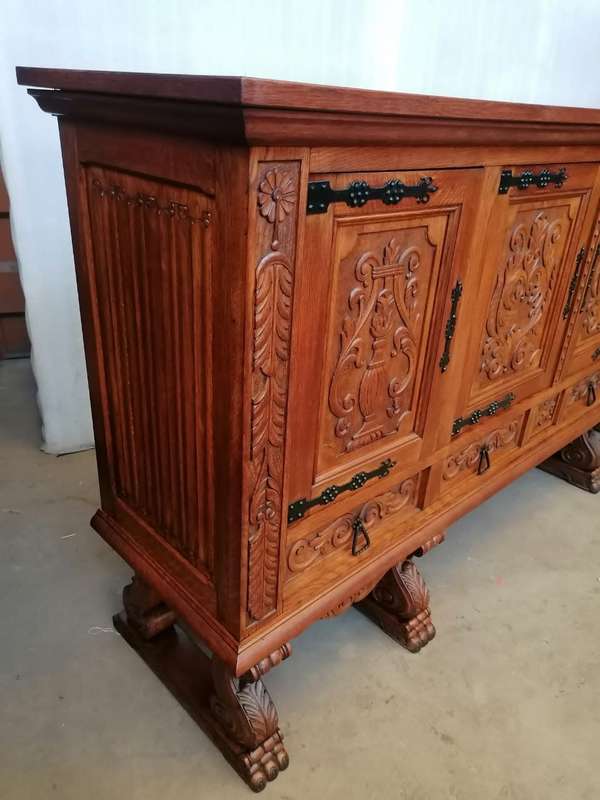 Solid Oak Spanish Renaissance carved Side Board