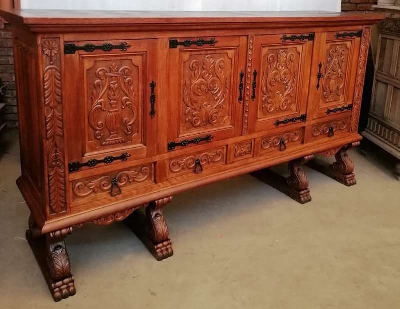 Solid Oak Spanish Renaissance carved Side Board