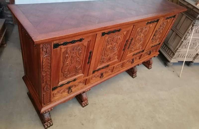 Solid Oak Spanish Renaissance carved Side Board