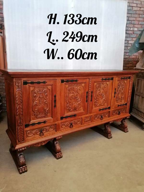 Solid Oak Spanish Renaissance carved Side Board
