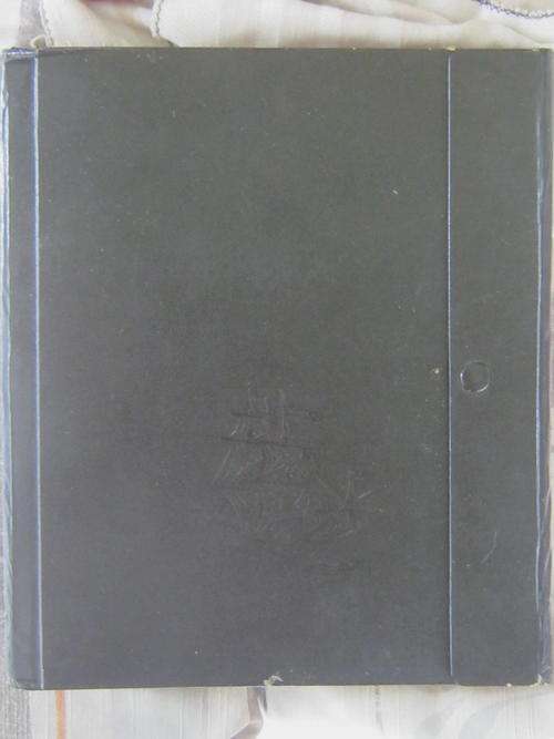 THEMATICS STOCK BOOK - ANIMAL KINGDOM - APPROX 700 STAMPS