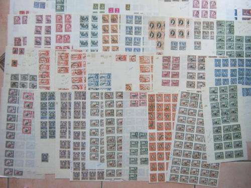KENYA/UGANDA/TANGANYIKA ON LOOSE PAGES - 1070 STAMPS WITH DUPLICATION - 54 VARIATIONS