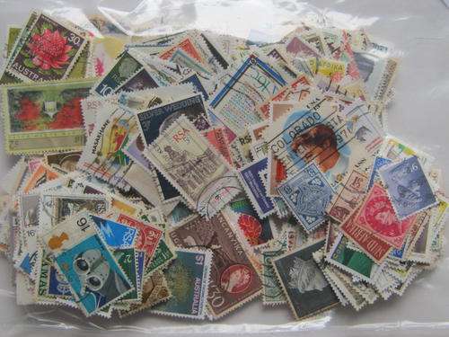 500 MIXED WORLD STAMPS
