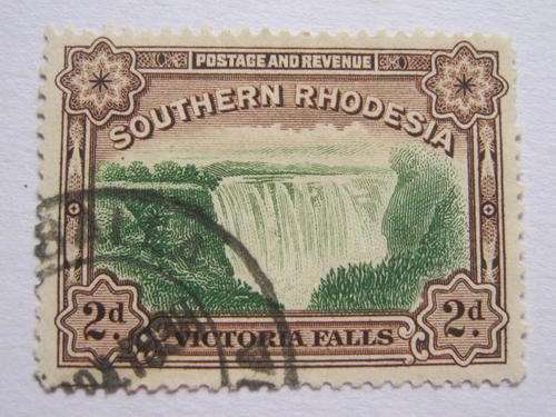 SOUTHERN RHODESIA - 1935-41 LARGE FALLS 2d GREEN and BROWN (PERF 12,5) - UNH