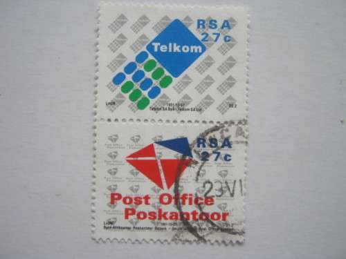 RSA - 1991 POST OFFICE and TELKOM - SETENANT PAIR - POSTALLY USED