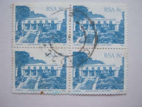 RSA - 1982 4th DEFIN ISSUE (BUILDINGS) - 8c LEEUWENHOF, CAPE TOWN - BLOCK OF 4 - USED POSTALLY