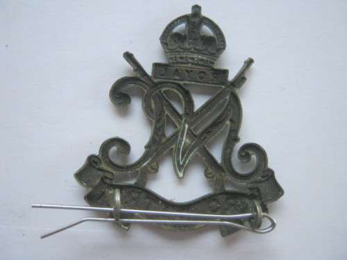 CAP BADGE - ROYAL NATAL CARBINEERS