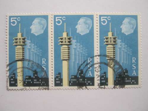 RSA - 1971 INTERNATIONAL STAMP EXHIB - 5c STRIJDOM TOWER - HORIZONTAL STRIP OF 3 - POSTALLY USED