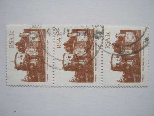 RSA - 1982 4th DEFIN ISSUE (BUILDINGS) - 1c OLD PROVOST, GRAHAMSTOWN - STRIP OF 3 - POSTALLY USED