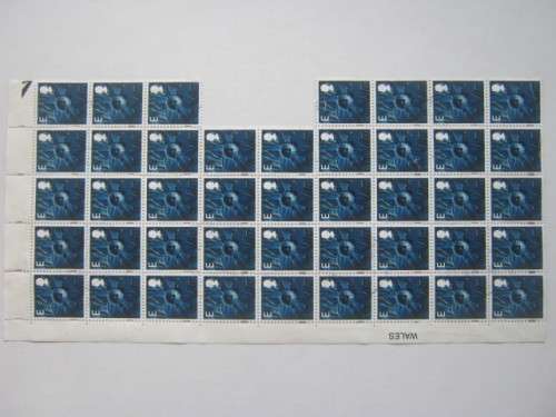 GB QEII - 2003 REGIONAL ISSUE (WALES) - BLOCK OF 43 - POSTALLY USED