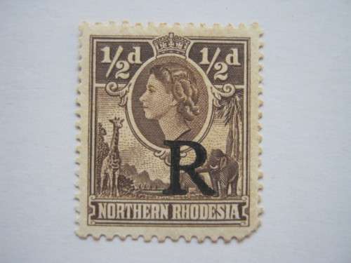 NORTHERN RHODESIA - 1953 REVENUE OPTD `R` - 1/2d BROWN - SINGLE - MNH