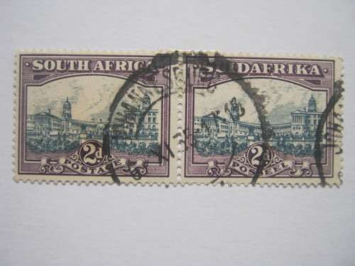 UNION - 1930-43 DEFIN ISSUE `PRETORIA` - 2d SLATE-GREY and LILAC - USED PAIR WITH CLEAR CANCELLATION