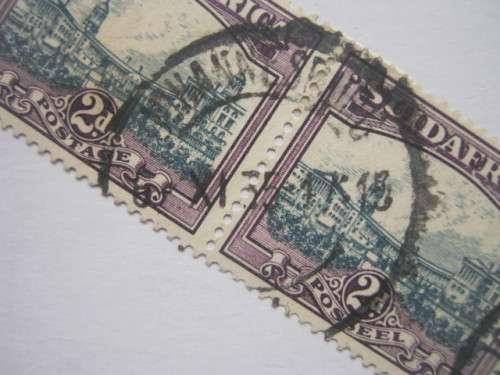 UNION - 1930-43 DEFIN ISSUE `PRETORIA` - 2d SLATE-GREY and LILAC - USED PAIR WITH CLEAR CANCELLATION