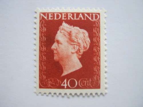 NETHERLANDS - 1947 QUEEN WILHELMINA - 40c BROWN - UNUSED