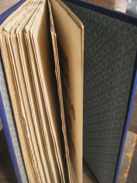 LARGE SPRINGBACK STAMP ALBUM - COLLECTION OF GREAT BRITAIN FOR THE PERIOD 1901 to 1948