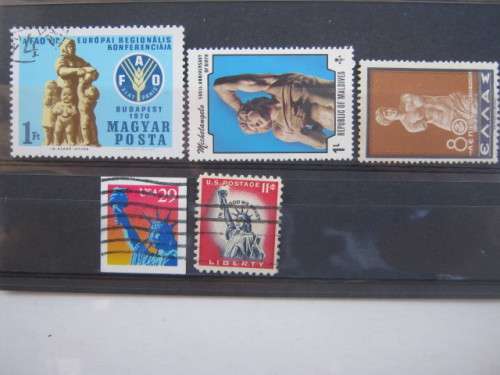 THEMATICS - STATUES - 5 STAMPS - BID PER STAMP