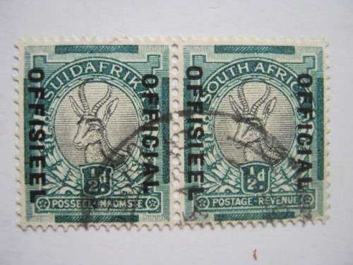 UNION - 1930-47 OFFICIALS - 1/2d BLACK/GREEN - PAIR - USED