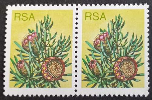 **RARE** RSA - 1977 3rd DEFIN ISSUE `PROTEAS` - 6c - PAIR WITH VARIETY `6c VALUE OMITTED` - MNH