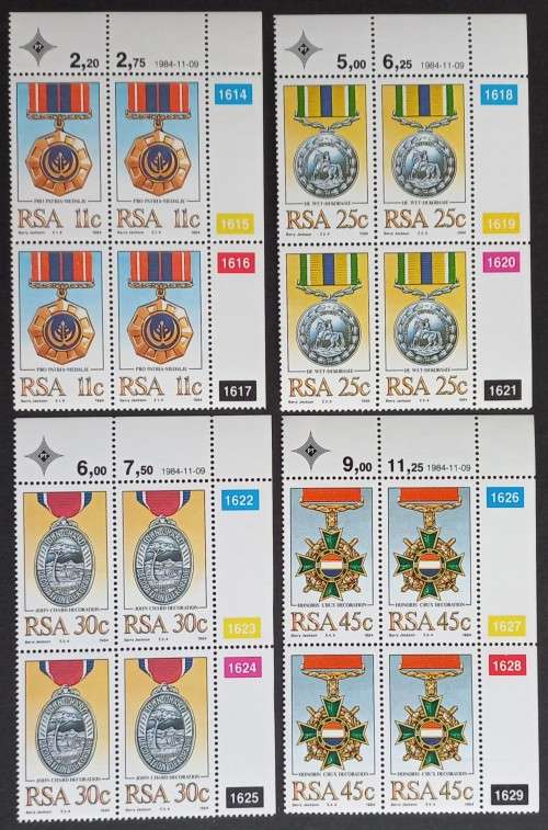 RSA - 1984 MILITARY DECORATIONS - FULL SET OF CONTROL BLOCKS OF 4 - MNH