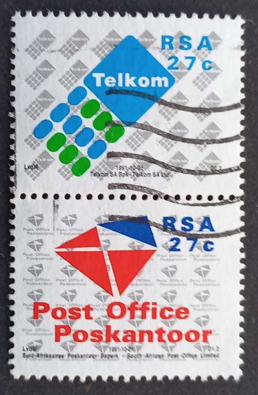 RSA - 1991 POST OFFICE and TELKOM - SETENANT PAIR - POSTALLY USED