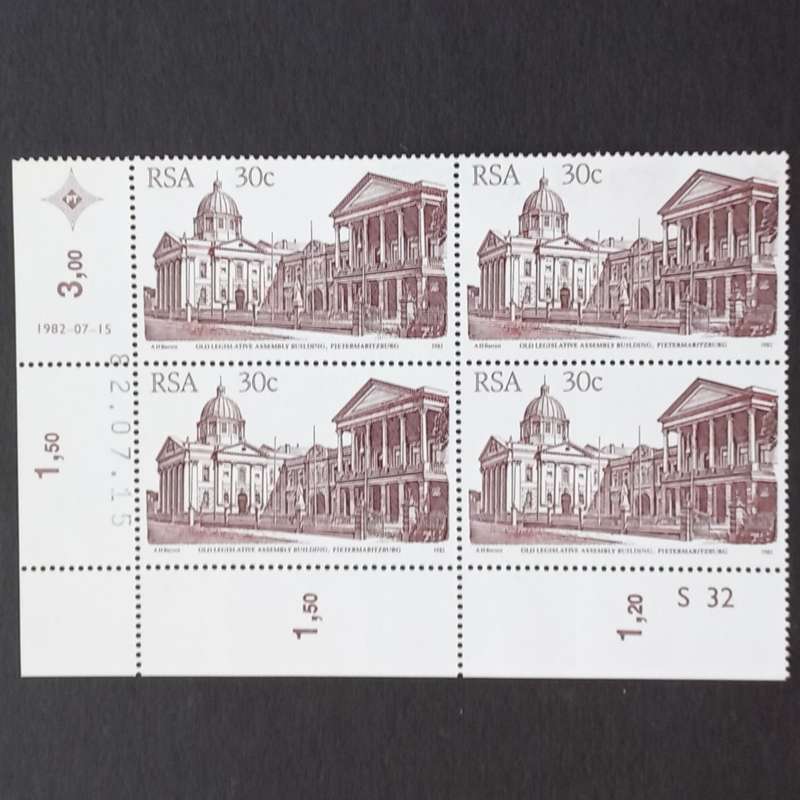 RSA - 1982 4th Defin Issue `SA Architecture` - 30c - Control Block of 4 - MNH