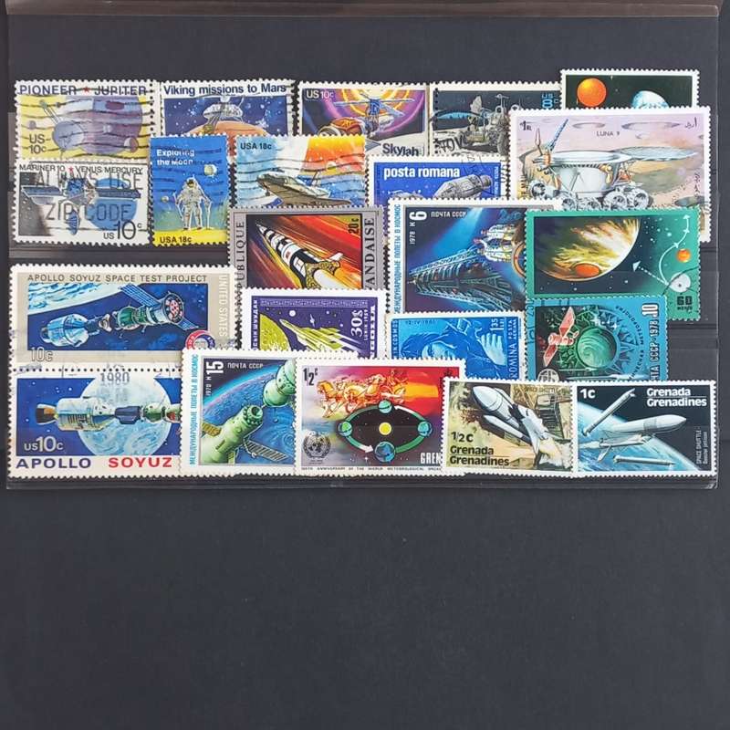Thematics - Space - 22 stamps - no duplication