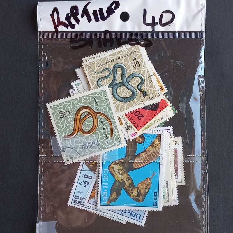 Thematics - Snakes - 40 stamps in packet - no obvious duplication