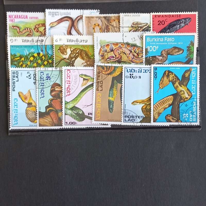 Thematics - Snakes - 15 stamps - no duplication