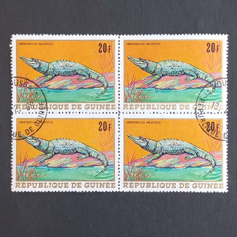 Thematics - Dinosaurs from Guinea - Block of 4 - no duplication