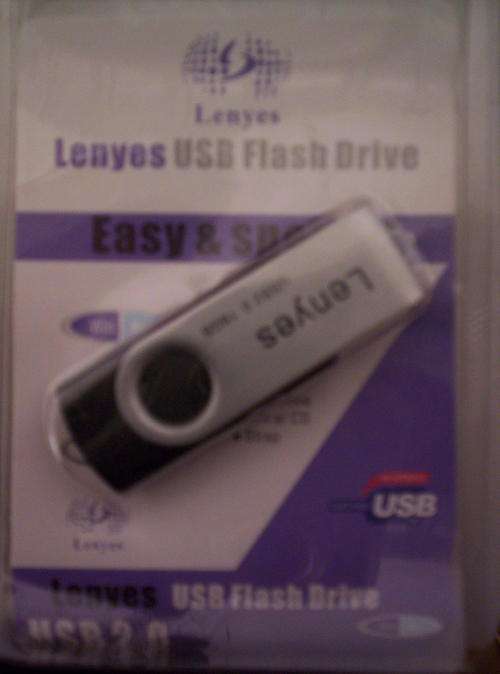 16GB USB Flash Drive @R200 only