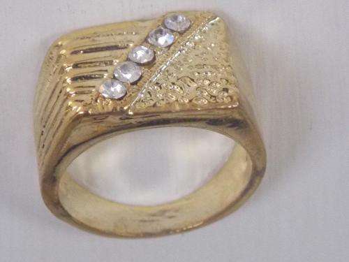MENS RING GOLD WITH STUNNING SIMULATED DIAMONDS SIZE 17,18&19