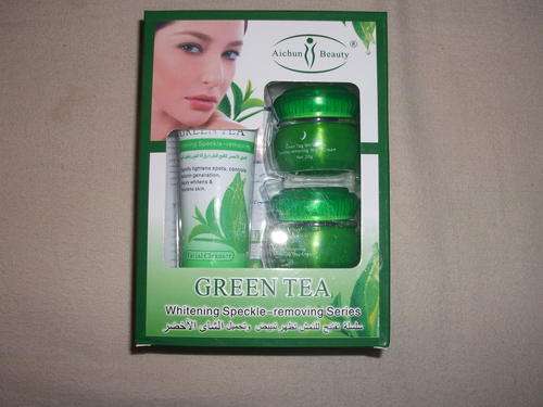 POPULAR GREEN TEA 7 DAYS SPECKLE REMOVAL SET