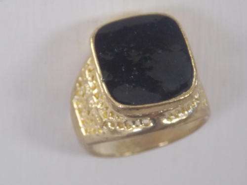 GOLD FILLED MENS RING WITH BLACK ONYX GEMSTONE SIZE 18(8) super special!!!!!!!