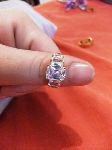 ITALIAN EXCLUSIVE DESIGNER GOLD FUSION RING SIM DIAMONDS ON THE SIDE AND HUGE ONE MOULDED IN THE MID