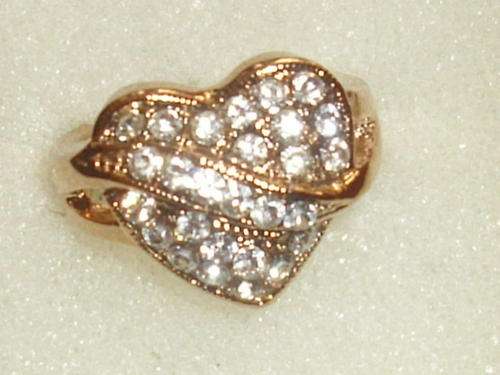 EXCLUSIVE ITALIAN DESIGNER HART TYPE GOLD FUSION WITH 27CZ DIAMONDS ADDED