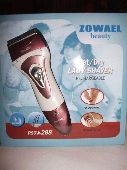 NEW!!WET AND DRY LADY SHAVER RECHARGEABLE AND WASHABLE