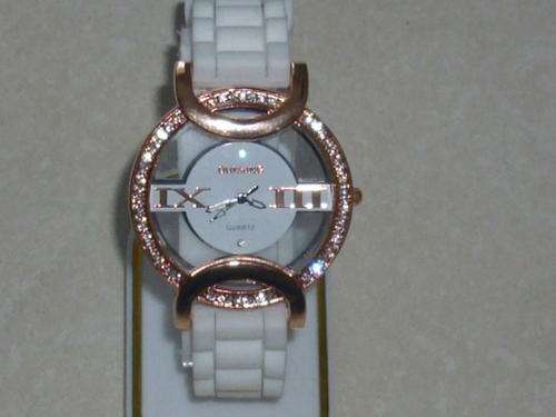 NEW!!!!SPORTS FASHION -*-*SILICONE WATCH