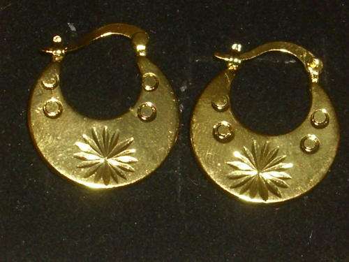 STUNNING GOLD PLATED EARRINGS