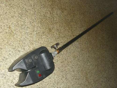 VERY HANDY FISHING ALARM WITH LIGHTS,ALARM,VOLUME AND TONE AND TELESCOPIC PIN