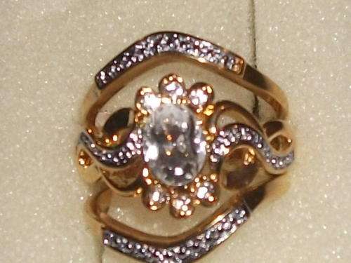INTERNATIONAL IMPORTED ITALIAN DESIGNER GOLD FUSION 3 PIECE RING SIZE 7 AND 9