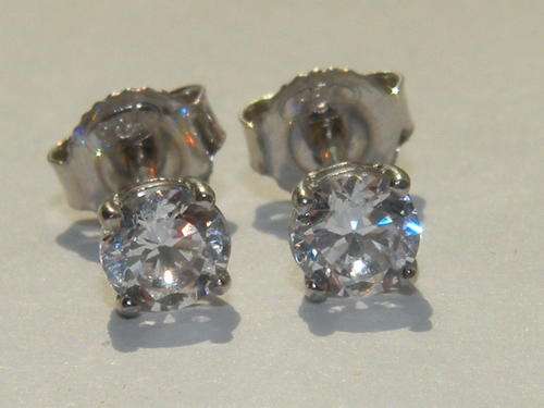 SOLID 925 STERLING SILVER STUD EARRINGS WITH AAA 4MM WHITE CZ STONE